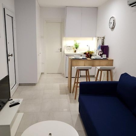 Modern & Cozy Studio W/ Backyard Near City Center リマソール エクステリア 写真